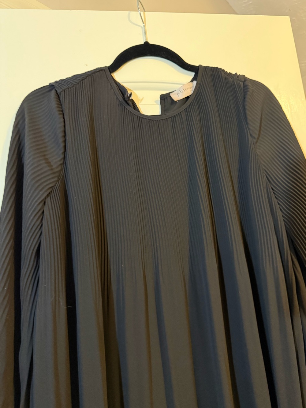 Philosophy Size L Black Pleated Long-Sleeve Women's Dress - Picture 2 of 6